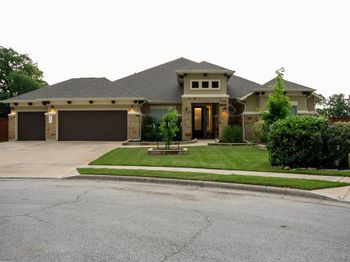 221 Garden Gate LN