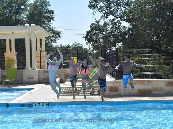 212 Menlo BND, Liberty Hill TX 78642