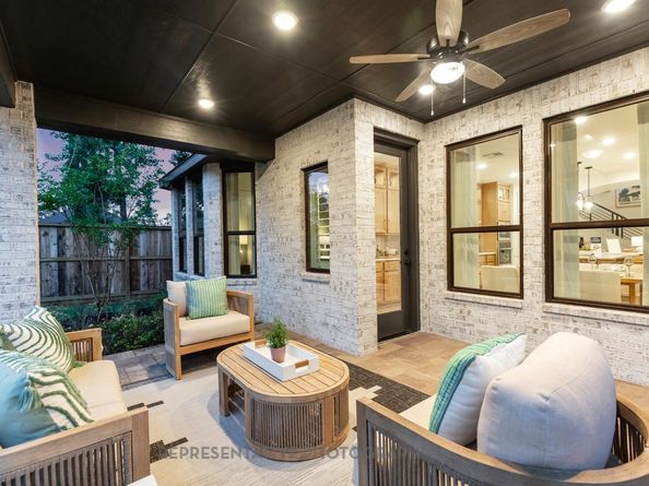 212 Menlo BND, Liberty Hill TX 78642