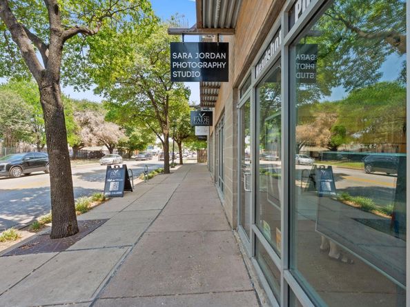 1601 E Cesar Chavez ST 104, Austin TX 78702