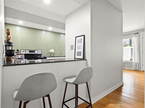 2200 Dickson DR 108, Austin TX 78704