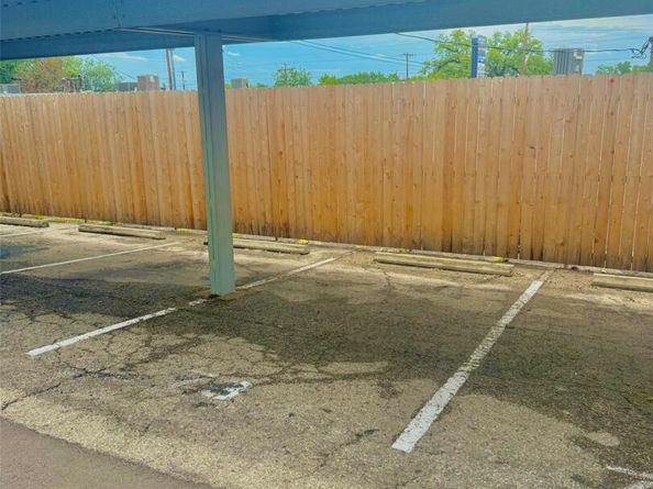 2200 Dickson DR 108, Austin TX 78704