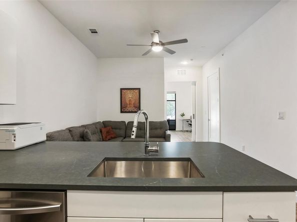 4801 Springdale RD 1005, Austin TX 78723