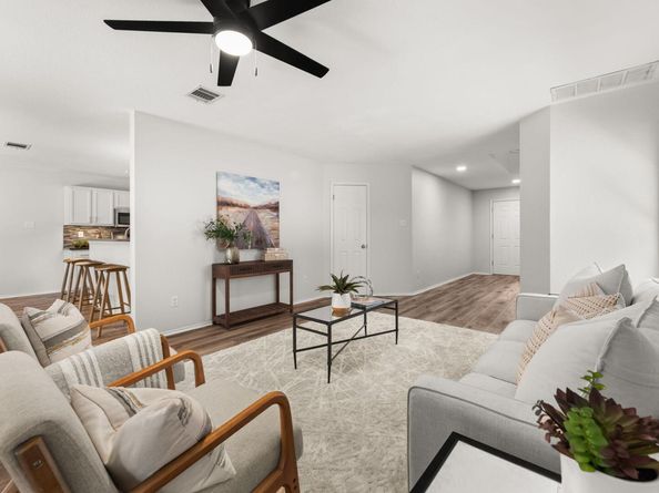 1401 Wheatfall LN, Austin TX 78748