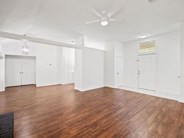 917 Garden View DR, Georgetown TX 78628