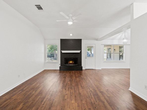 917 Garden View DR, Georgetown TX 78628
