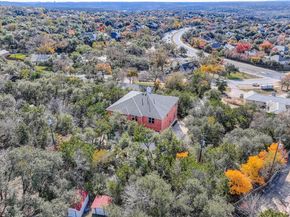 8204 Texas Plume RD, Austin TX 78759