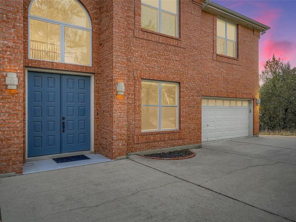 8204 Texas Plume RD, Austin TX 78759