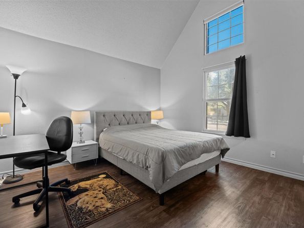 11310 Spicewood Club DR 21, Austin TX 78750