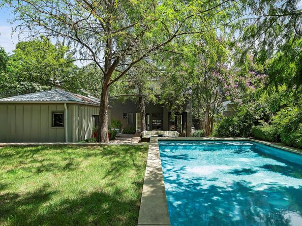 1001 Daniel DR, Austin TX 78704