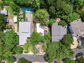 1001 Daniel DR, Austin TX 78704