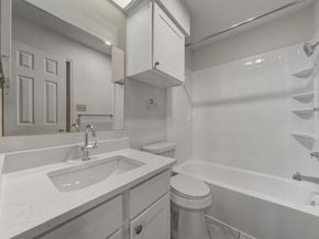 3111 Tom Green ST 306, Austin TX 78705