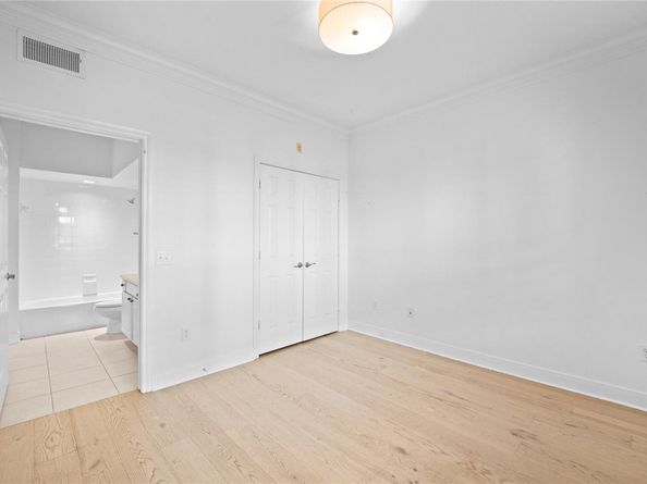 7701 Rialto BLVD 1412, Austin TX 78735