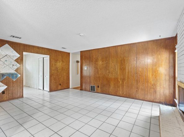1444 Salem Meadow CIR, Austin TX 78745