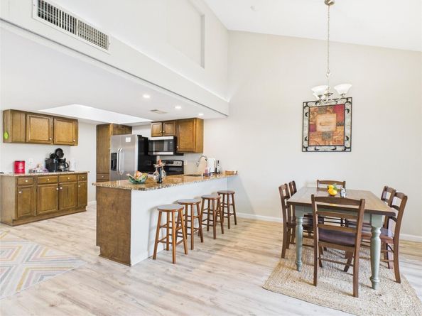 121 Comanche PT, Point Venture TX 78645