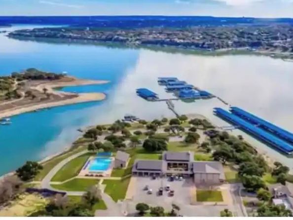 121 Comanche PT, Point Venture TX 78645