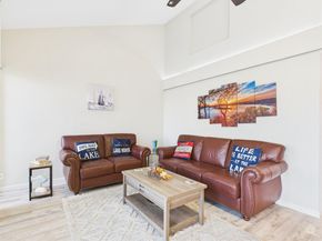 121 Comanche PT, Point Venture TX 78645