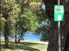 121 Comanche PT, Point Venture TX 78645