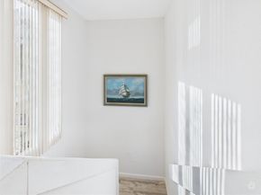 121 Comanche PT, Point Venture TX 78645