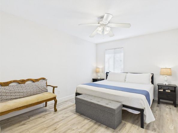121 Comanche PT, Point Venture TX 78645