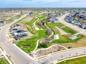 9813 Eloquence DR, Manor TX 78653