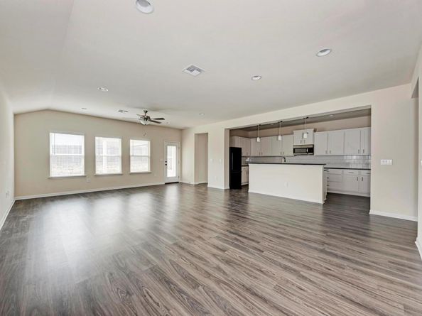 9813 Eloquence DR, Manor TX 78653