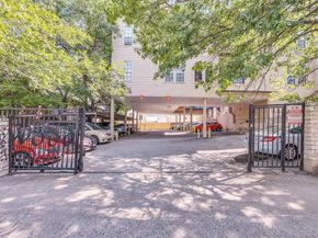 711 W 21st ST 203, Austin TX 78705