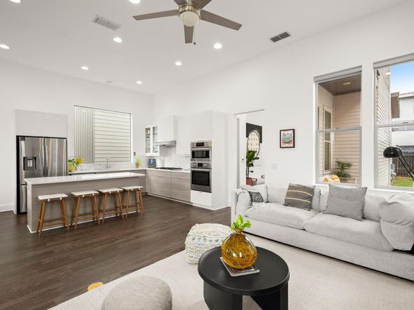 6013 Florencia LN, Austin TX 78724