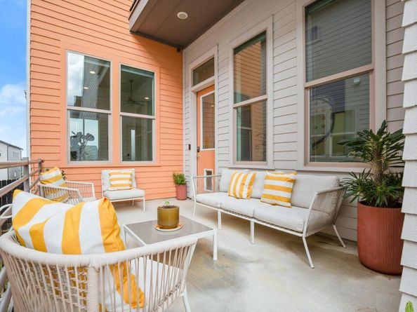 6013 Florencia LN, Austin TX 78724