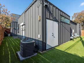 7525 Delafield LN B, Austin TX 78752