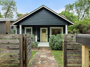 1613 Garden Street
