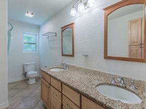 1905 Great Oaks DR, Round Rock TX 78681