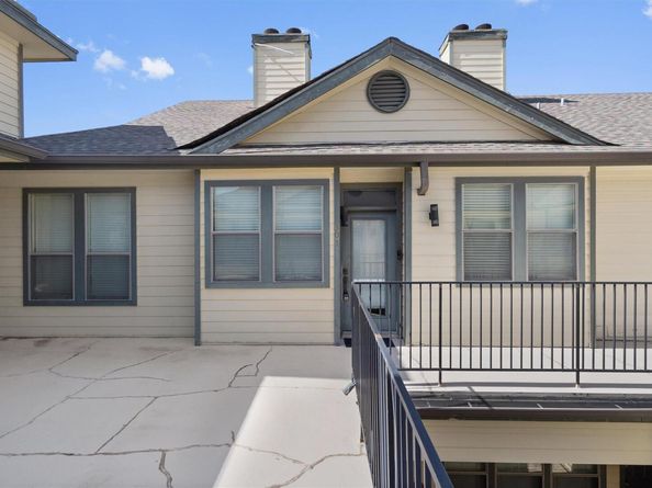 914 W 26th ST 301, Austin TX 78705