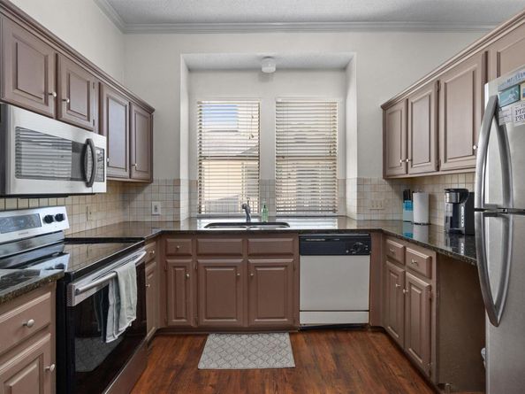 914 W 26th ST 301, Austin TX 78705