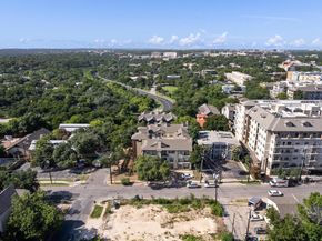 914 W 26th ST 301, Austin TX 78705