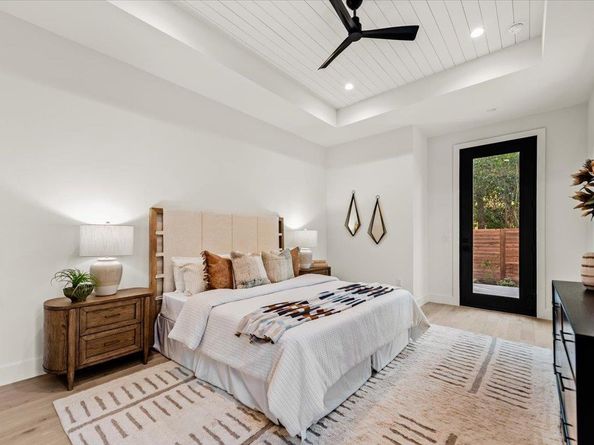 5704 Susie CT, Austin TX 78757