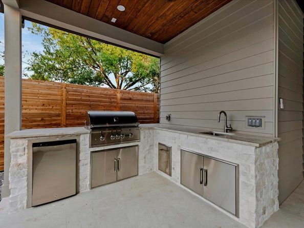 5704 Susie CT, Austin TX 78757