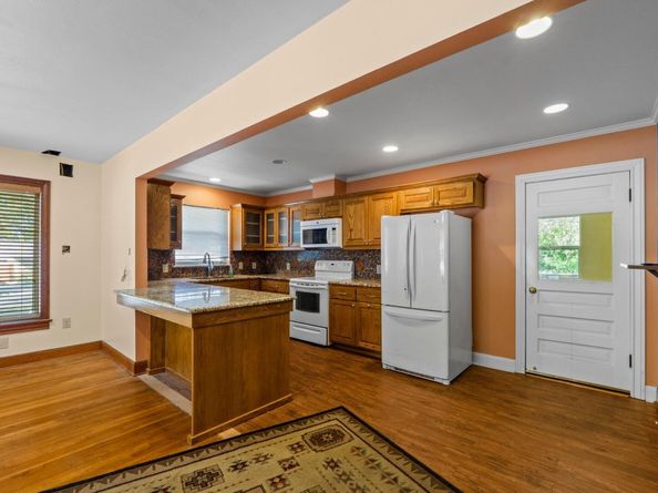 1310 Harriet CT, Austin TX 78756