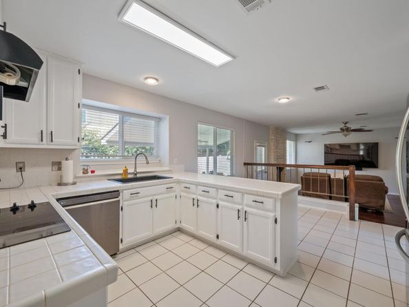 12601 Oro Valley CV, Austin TX 78729