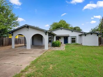 1307 E Saint Johns Ave