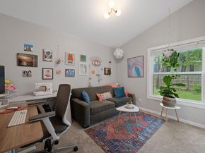 1307 E Saint Johns Ave B, Austin TX 78752