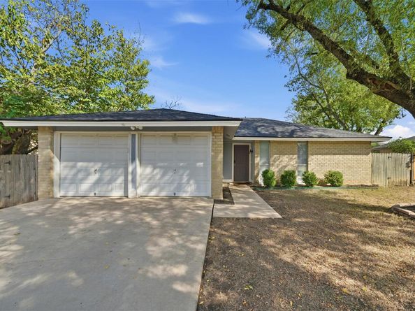 1601 Sagebrush DR, Round Rock TX 78681