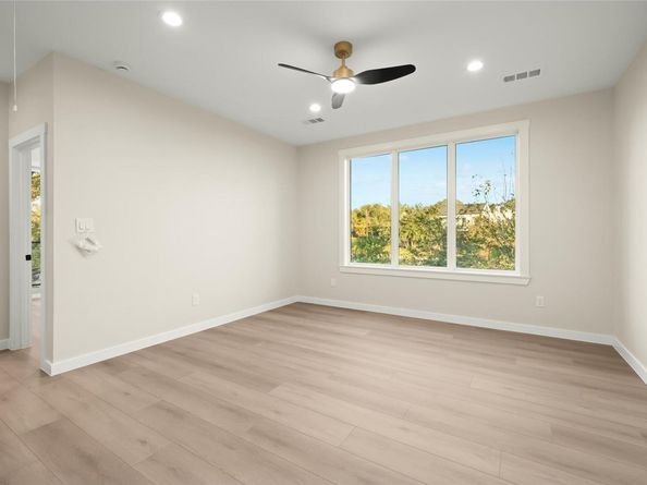 901 Redd ST 1, Austin TX 78745