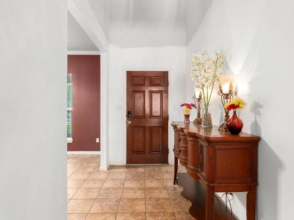 200 Creek Ridge LN, Round Rock TX 78664