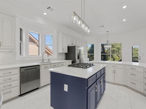7500 Fireoak DR, Austin TX 78759
