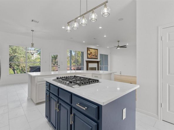 7500 Fireoak DR, Austin TX 78759