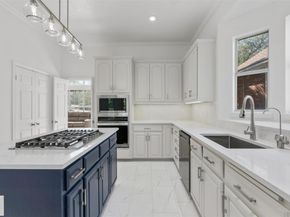 7500 Fireoak DR, Austin TX 78759