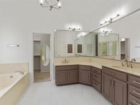 7500 Fireoak DR, Austin TX 78759