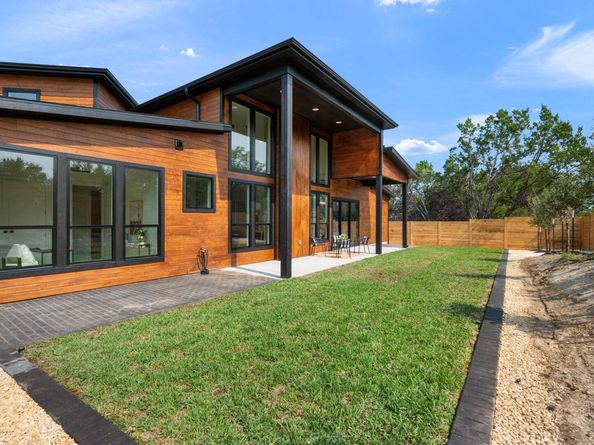 3705 Buckeye DR, Lago Vista TX 78645