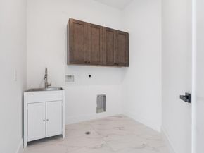 3705 Buckeye DR, Lago Vista TX 78645